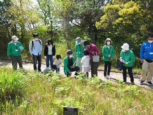 �{�����e�B�A����