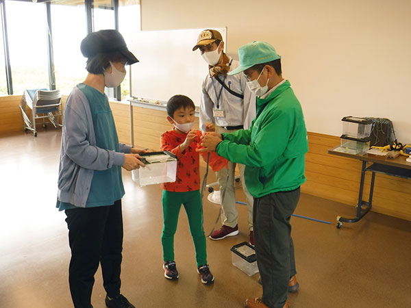 �{�����e�B�A����