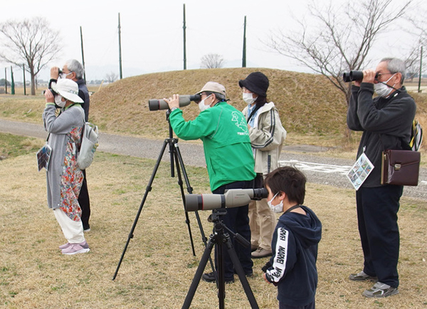 �{�����e�B�A����