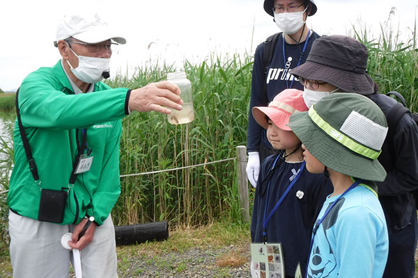 �{�����e�B�A����