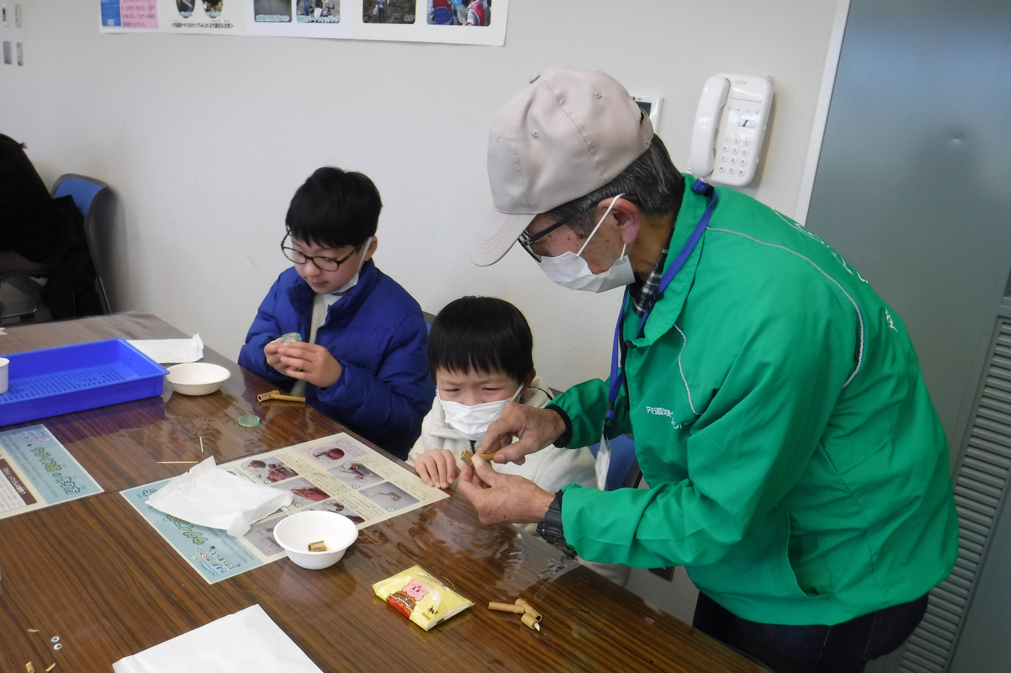 �{�����e�B�A����