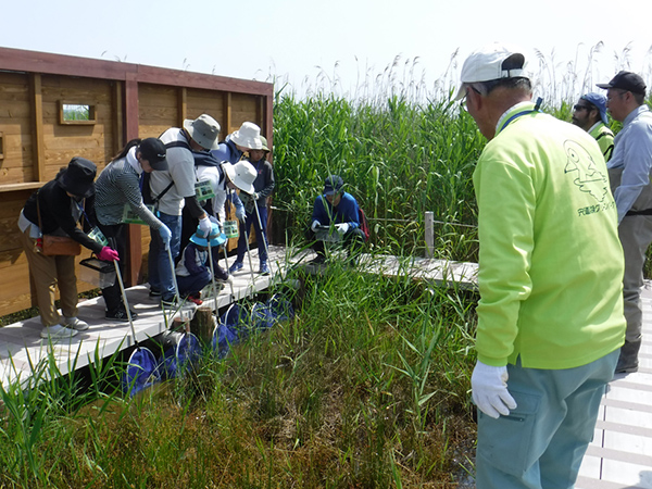 �{�����e�B�A����