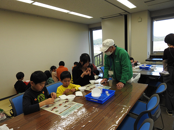 �{�����e�B�A����